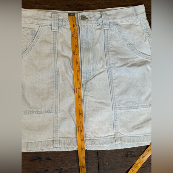 Levis high waisted Denim Skirt size 28 - Picture 4 of 8